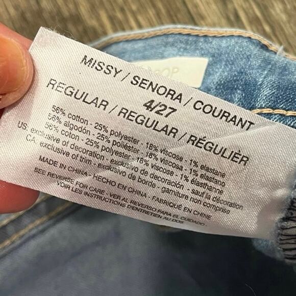 Vintage X American Weekend Crop Jeans Mid Rise Denim Light Wash Blue Size 4/27 - Picture 9 of 12